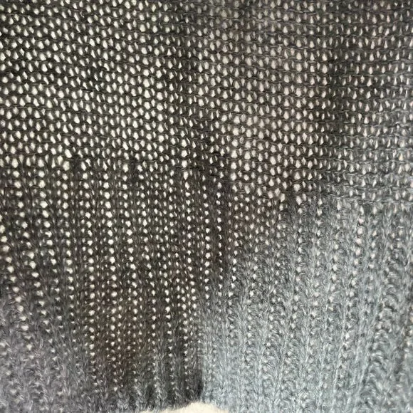 Paris Graphic Cropped Long Sleeve Sweater Women’s Grey Size Small #594 - Picture 12 of 12